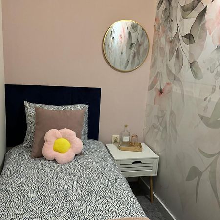 Shespace Apartrooms Краков Экстерьер фото
