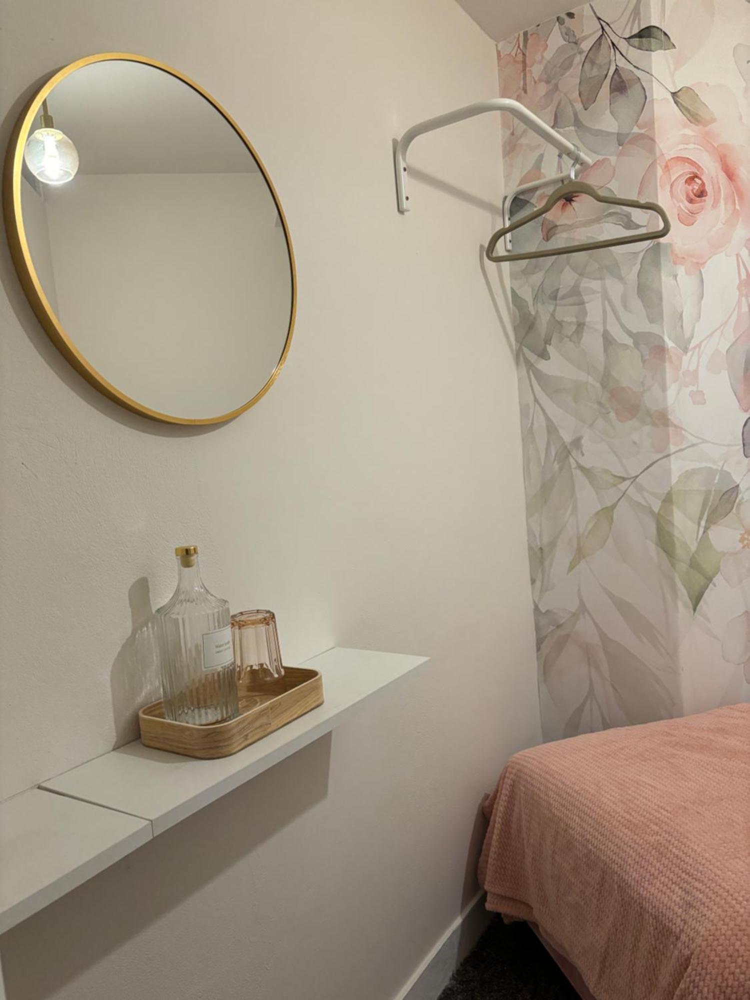 Shespace Apartrooms Краков Экстерьер фото