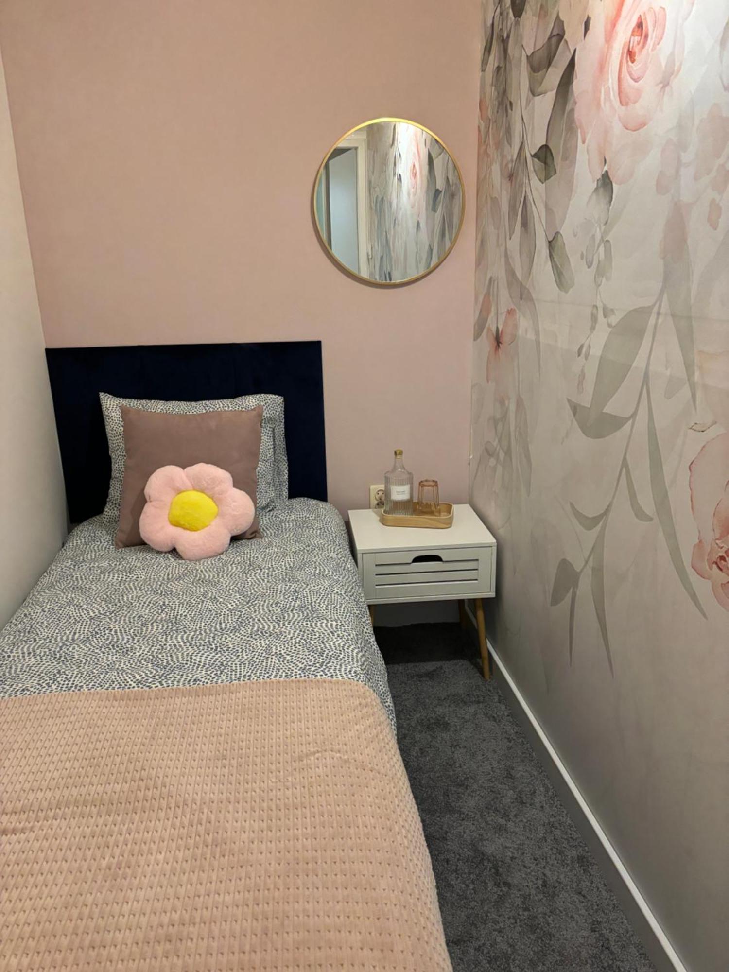 Shespace Apartrooms Краков Экстерьер фото